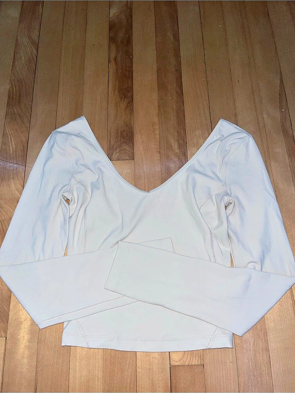 Lululemon Ultra-Soft Nulu Scoopneck Long-Sleeve Shirt🤍🍋